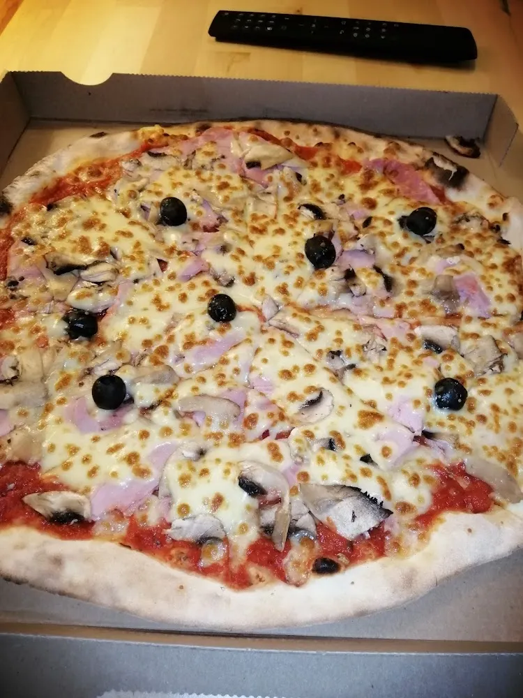 Pizza Regina